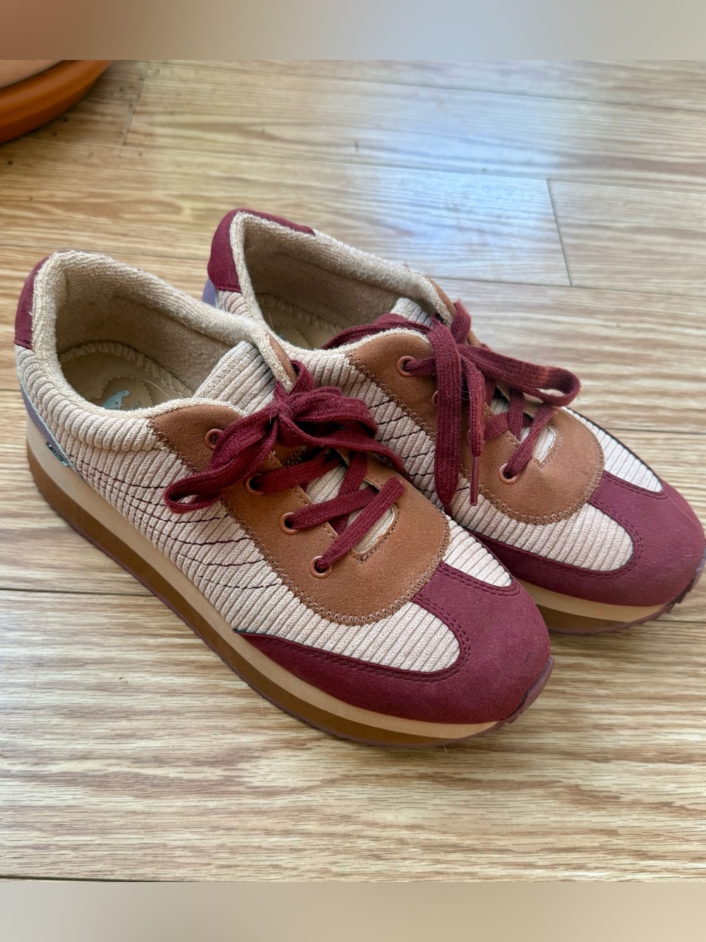 Rocket dog platform, athletic shoes 8.5